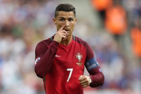 开云首页登录-欧联与欧会杯少了曼联切尔西索然无味？，欧冠决赛曼联vs切尔西点球大战